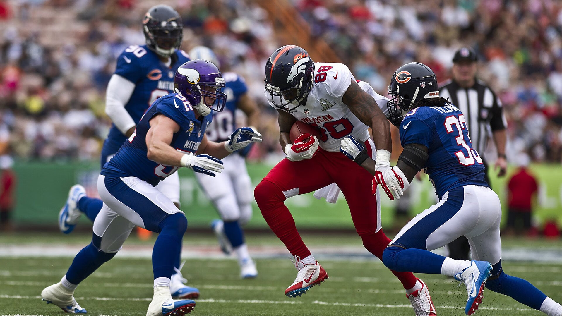 九游体育平台官网-全息投影技术在电竞领域的应用：视觉冲击与沉浸式观赛，全息投影游戏设备