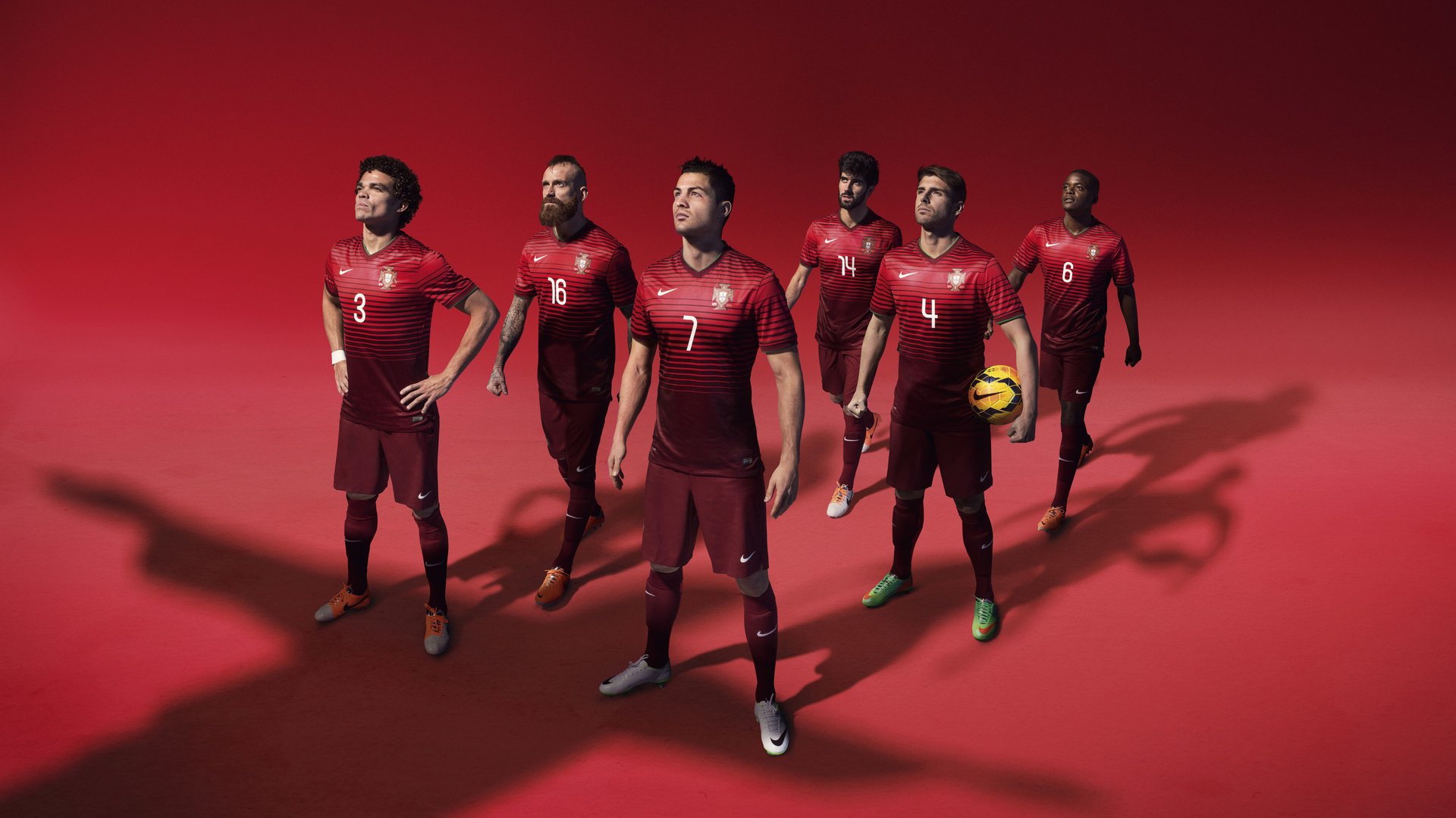 姆巴佩荣膺2024年欧洲金靴奖，姆巴佩金球奖最高排名