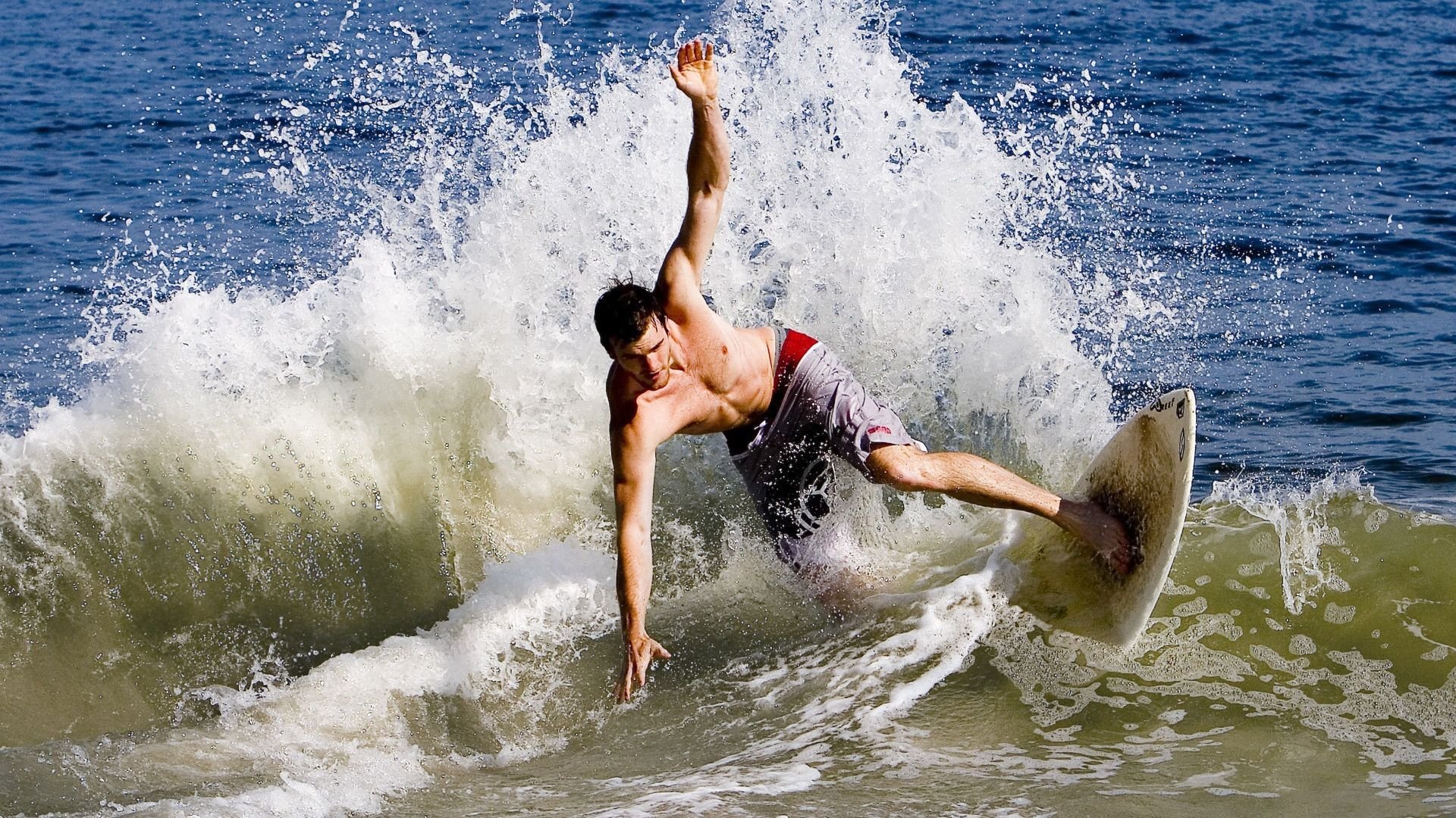 九游手游官网-杭州马拉松开跑，3万人齐聚西湖之畔，杭州马拉松全程